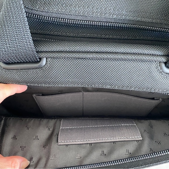 Tumi laptop bag - Picture 13 of 14